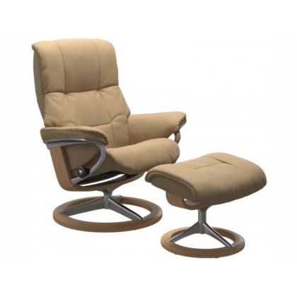 Stressless Quick Delivery Mayfair Medium Signature Base in Paloma Sand With An Oak Wood Base