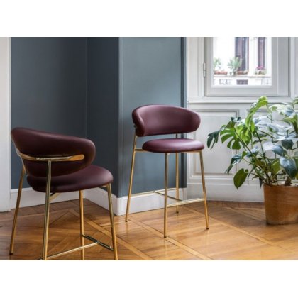 Oleandro barstools With Metal Frame Oleandro barstools With Metal Frame