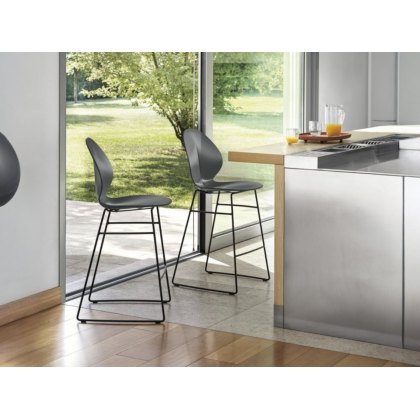 Basil bar stool with metal frame by calligaris Basil bar stool with metal frame by calligaris