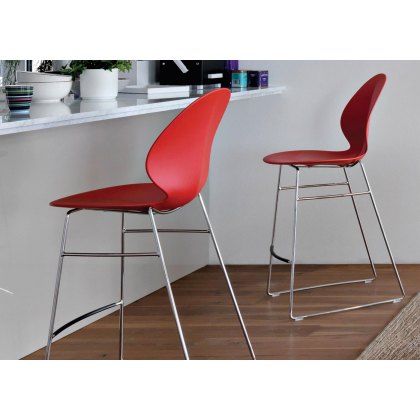 Basil bar stool with metal frame by calligaris