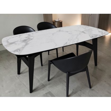 Abrey Ceramic Elliptical Top MTO Table By Calligaris Abrey Ceramic Elliptical Top MTO Table By Calligaris