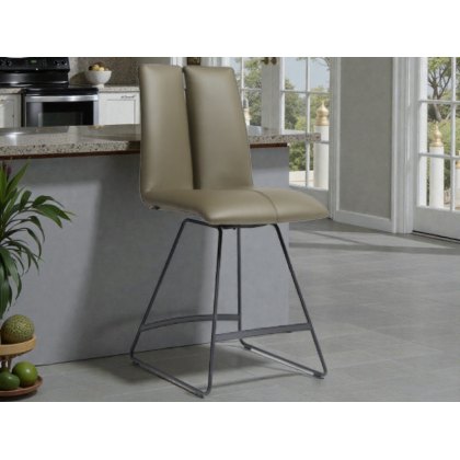 Clint Bar Stool By Venjakob Clint Bar Stool By Venjakob
