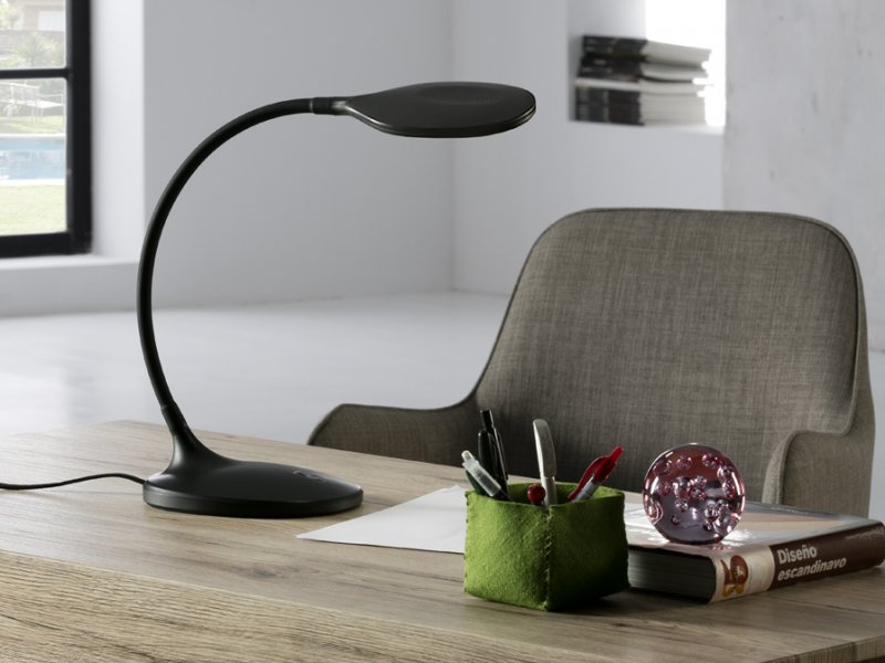 Beadle Crome Interiors Asher Desk Lamp