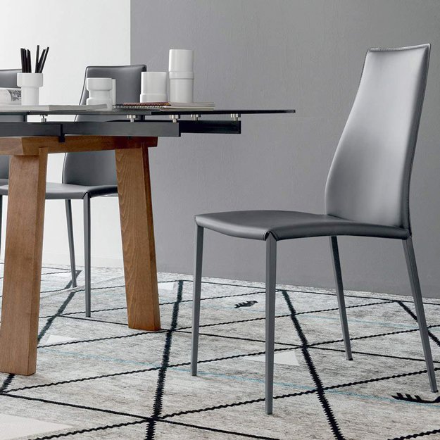 Calligaris Aida Chair in Regenerated Leather By Calligaris